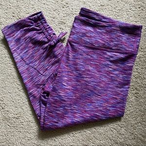 Moving Comfort Magenta Capri Leggings L
